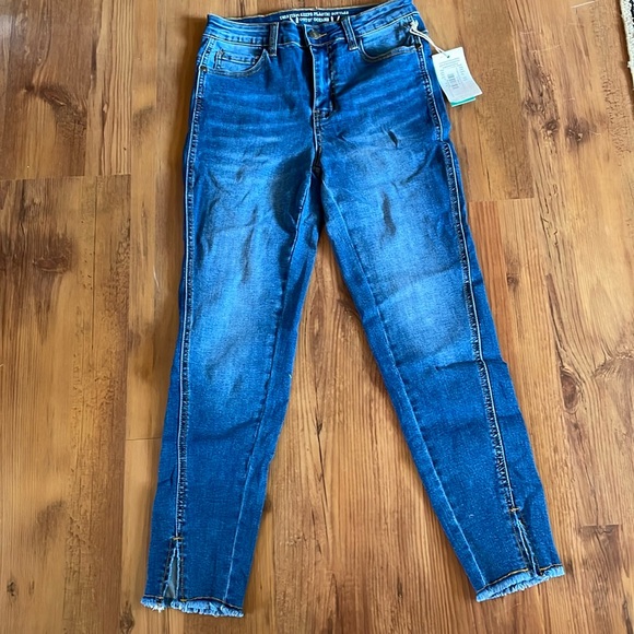 Grace & Lace Capri Skinny Jeans Size 4 - Picture 1 of 7